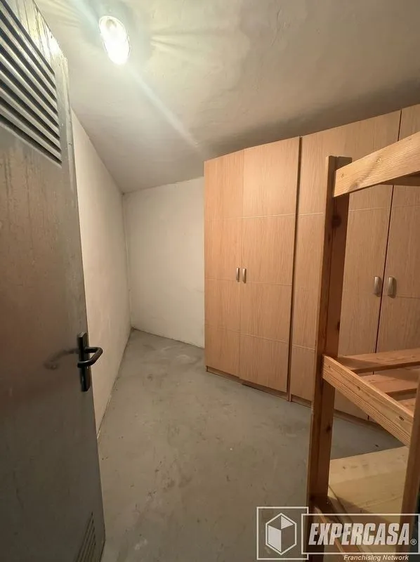Pièces - Apartment with Garage in Benaguasil