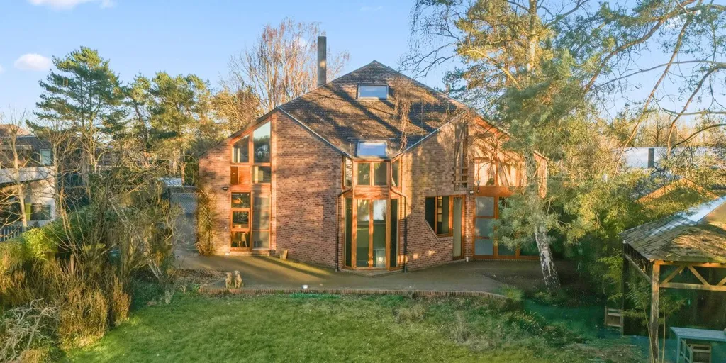 Vista aerea - Architectural House with Water View in Keerbergen
