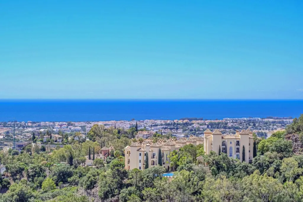 Giardino - Modern Villa with Ocean Views in Costa del Sol