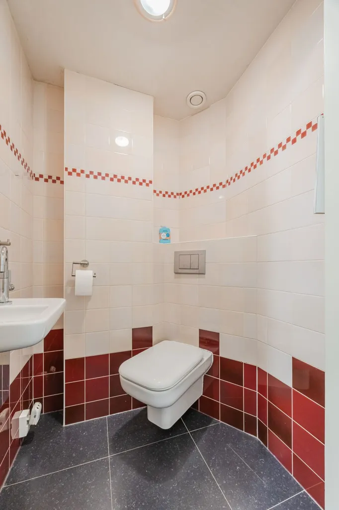 Bagni - 1930s House with Garden in Scheveningen