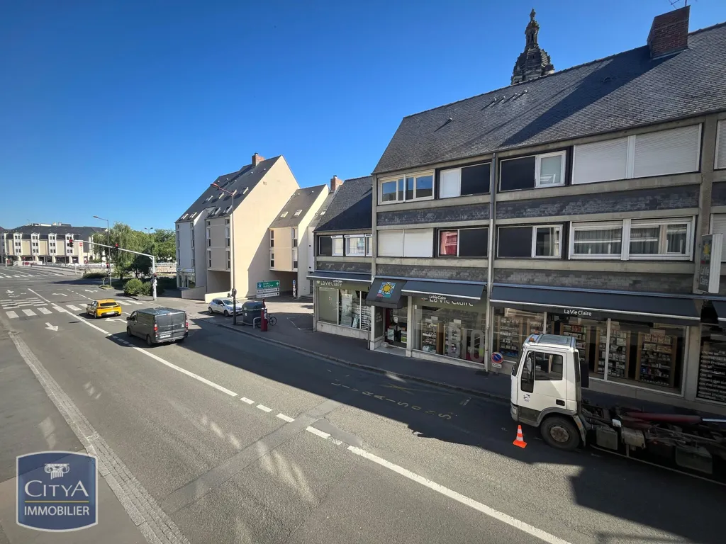 Välivaade - Renovated Apartment with Balcony in Le Mans