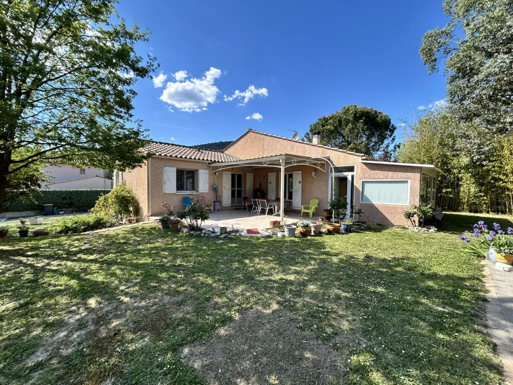 Garden - Contemporary Villa with Garden in Ganges