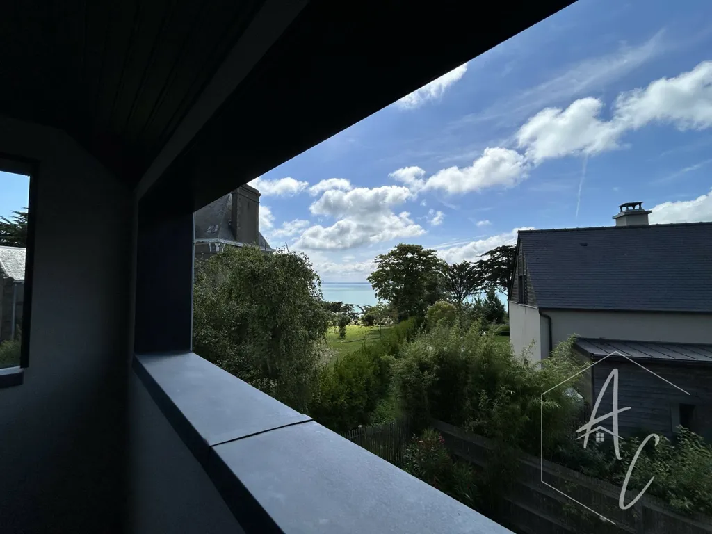 Balkon - Contemporary Sea View House in Cancale