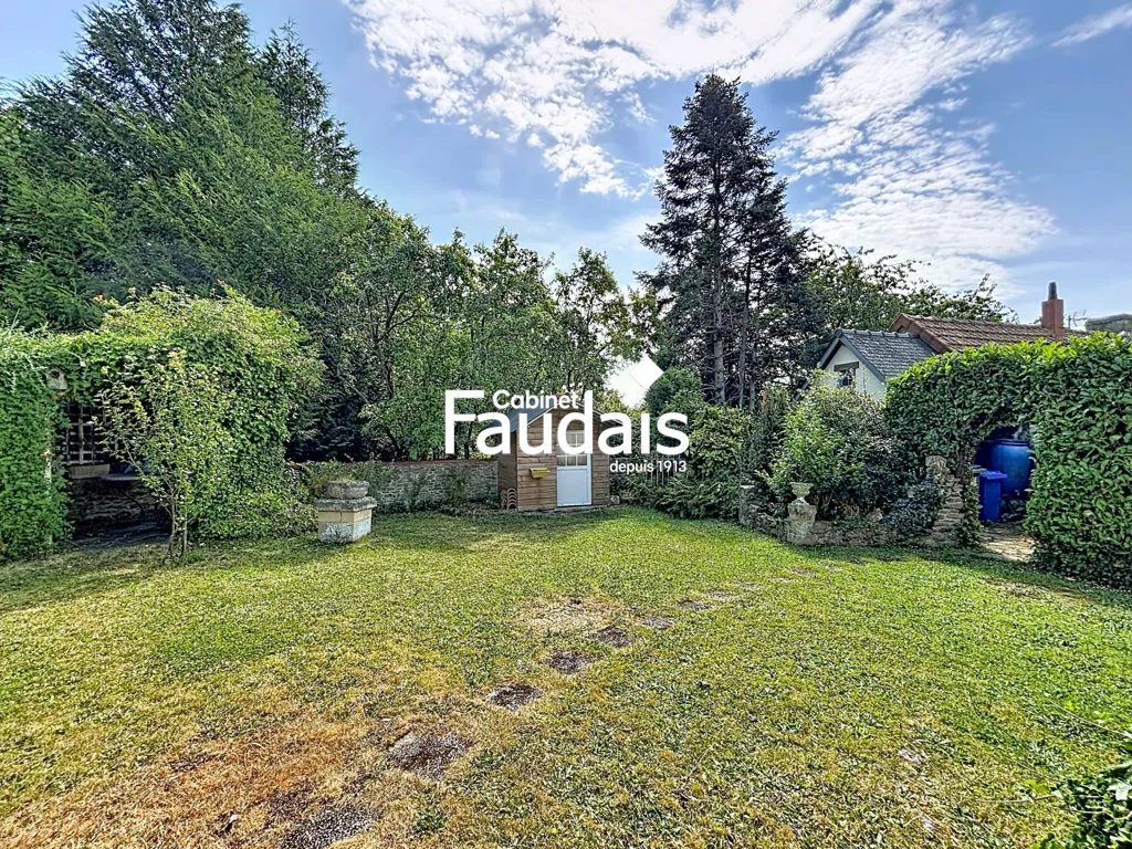 Jardin - Maison en Pierre avec Jardin à Val d'Arry