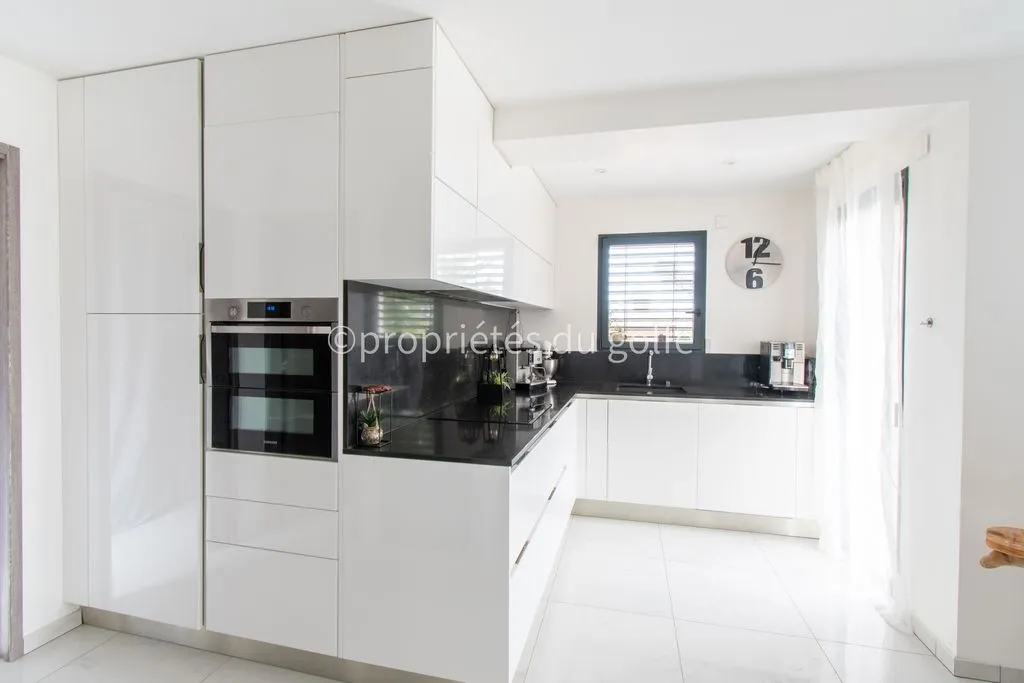 Cucina - Luxury Villa with Sea View in Sète