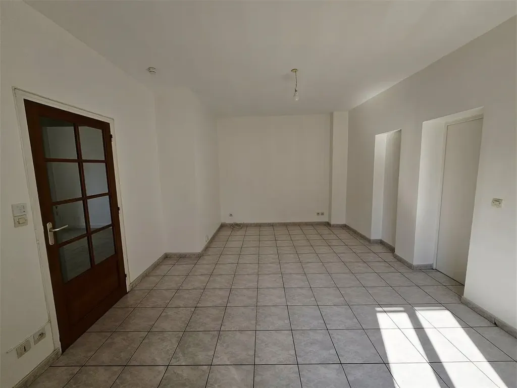 Pièces - Appartement Duplex avec Cave à Tours