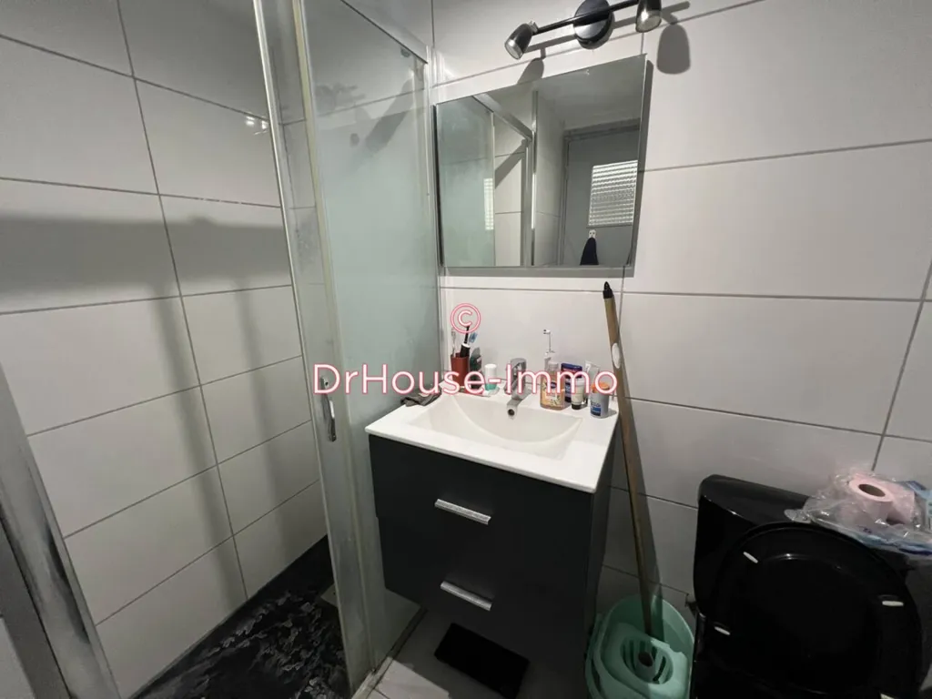 Salles de bain - Appartement avec Balcon Est au Centre de Cannes
