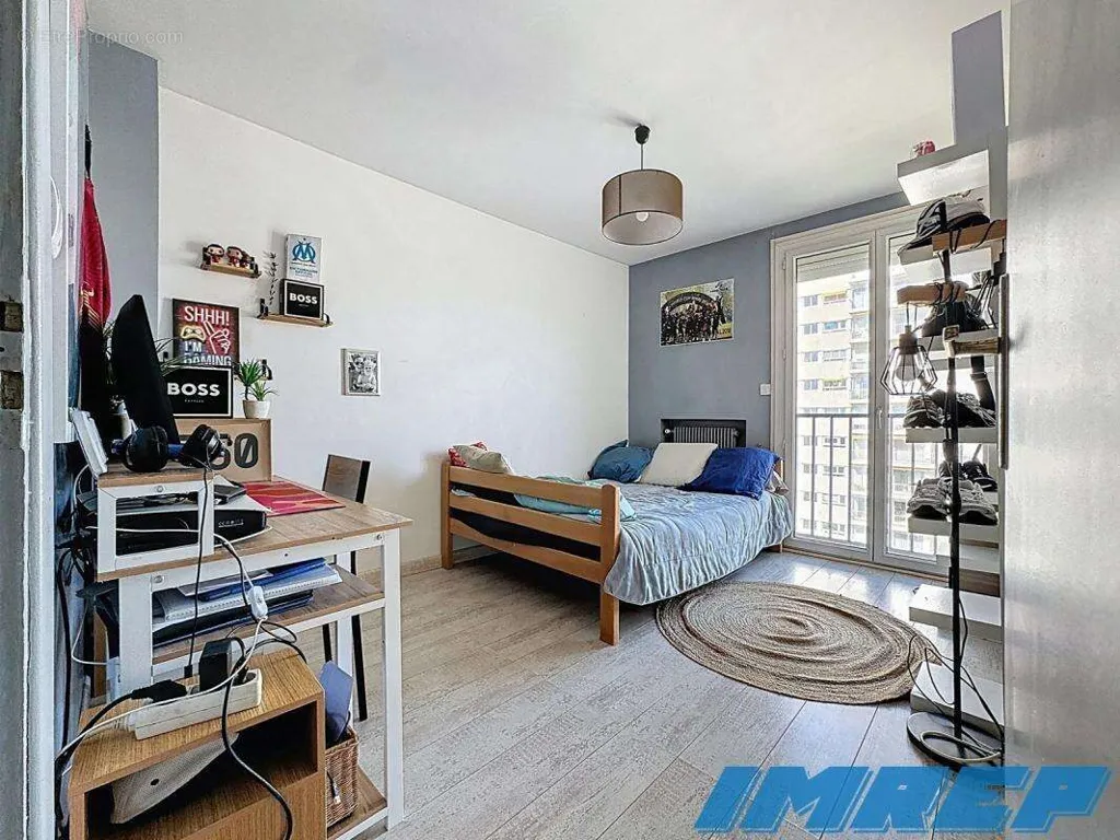 Appartement 6 pièces à Marseille-8e