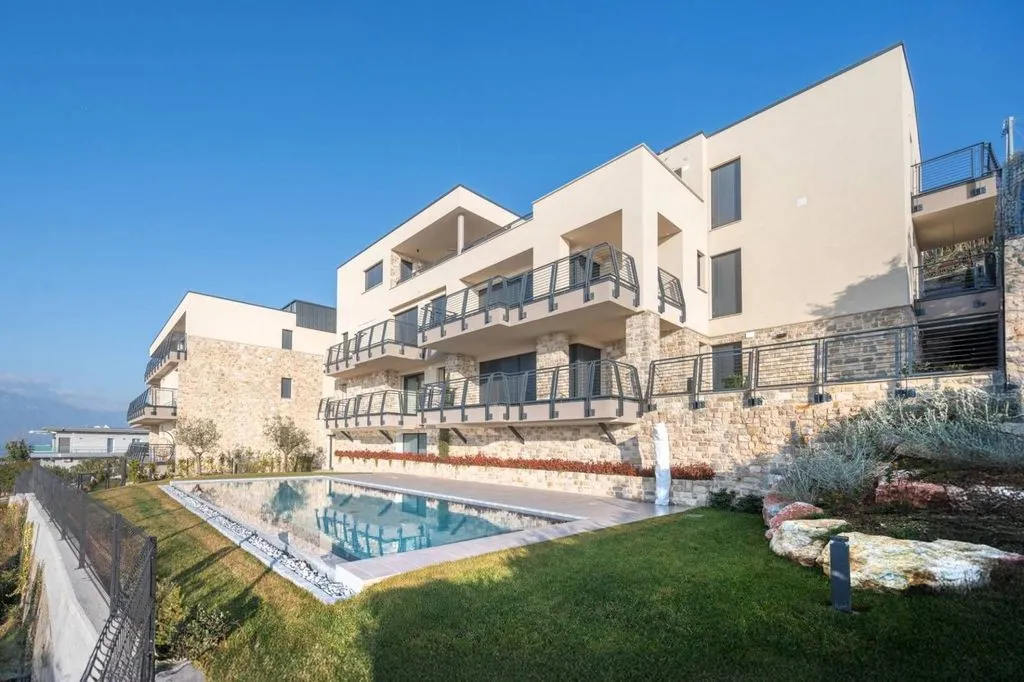 Piscine - Luxury Apartment with Pool in Torri del Benaco