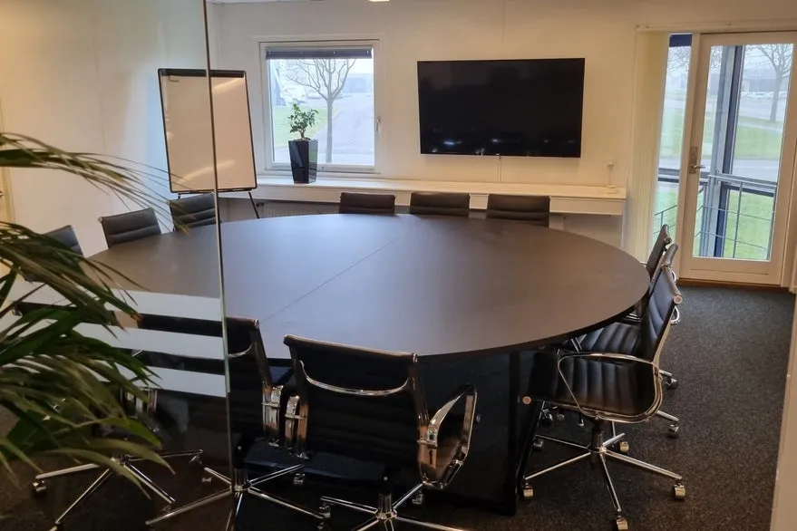 Kabinet - Office Space near Scandic Hotel in Central Location