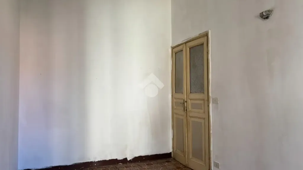 Pièces - Ground Floor Apartment with Garden in Cave
