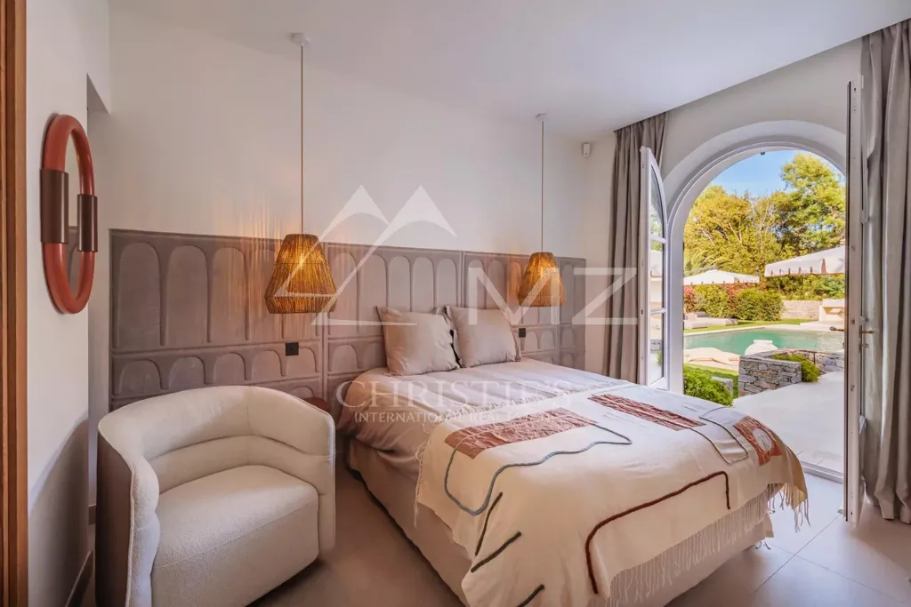 Chambres - Villa Rénovée avec Piscine au Centre de Saint-Tropez