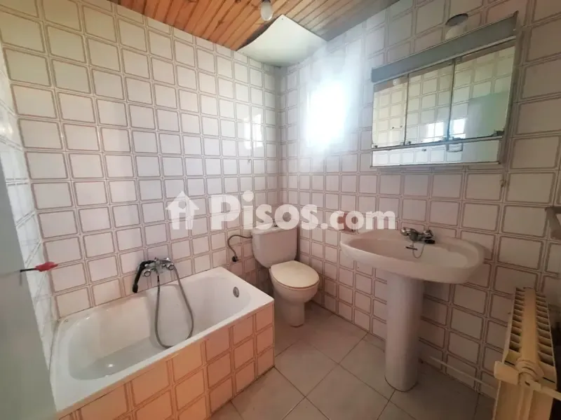 Maison 2 chambres à ES
