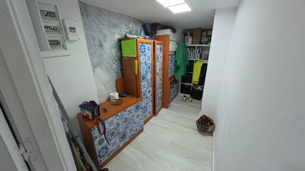 Toad - Design Salon with Modern Finishes in Benidorm