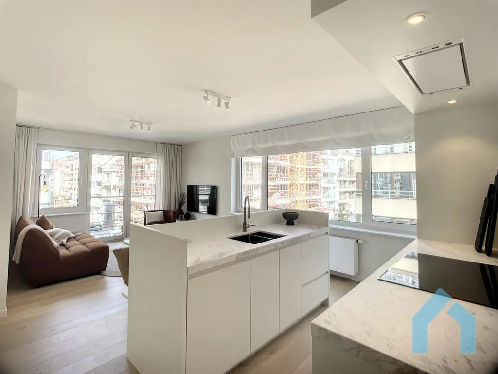 Cucina - Ready-to-Move Corner Flat in Central K...