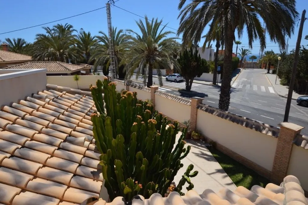 Välivaade - Luxury Villa with Pool in Cabo Roig, Valencia