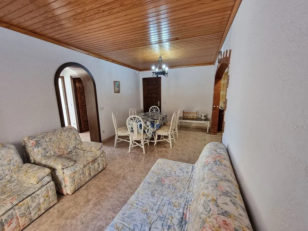 Söögituba - Chalet with Pool and Terrace in L'Escala