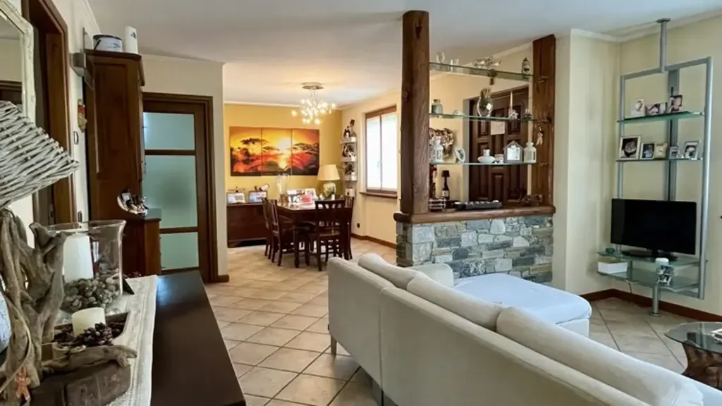 Séjour - Villa with Panoramic Balcony in Valle Intelvi