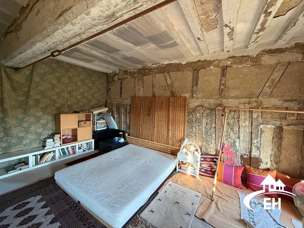 Bedrooms - 16th Century Manor with Historical Features near Rugles