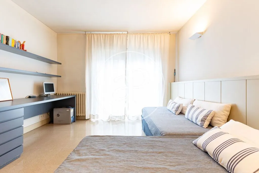 Chambres - Luxury Townhouse with Pool in Sabadell Centre