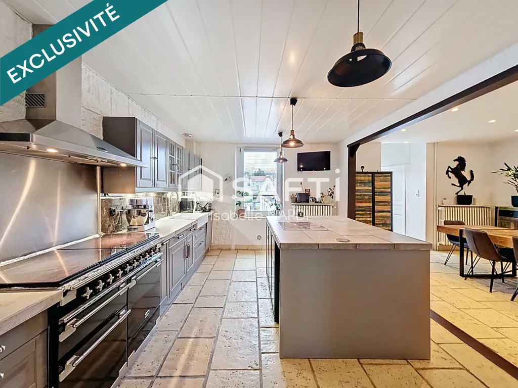 Cuisine - Maison Rénovée avec Piscine à Knutange