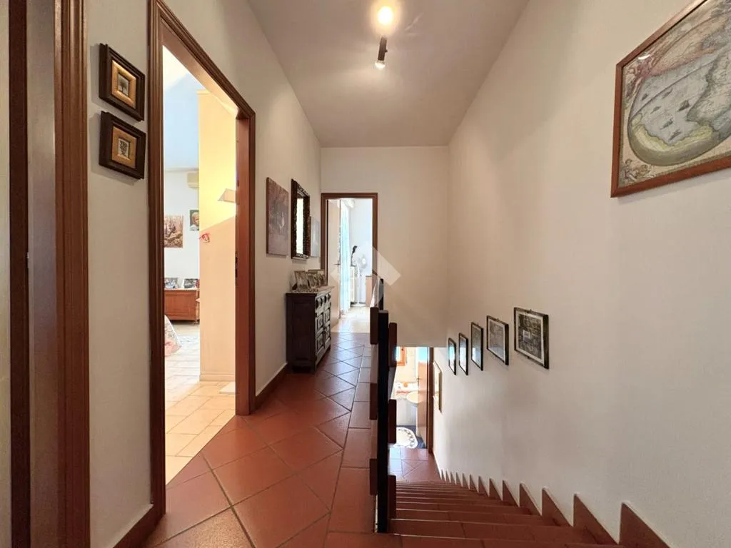 Esik - Terraced Villa with Garden in Pelago
