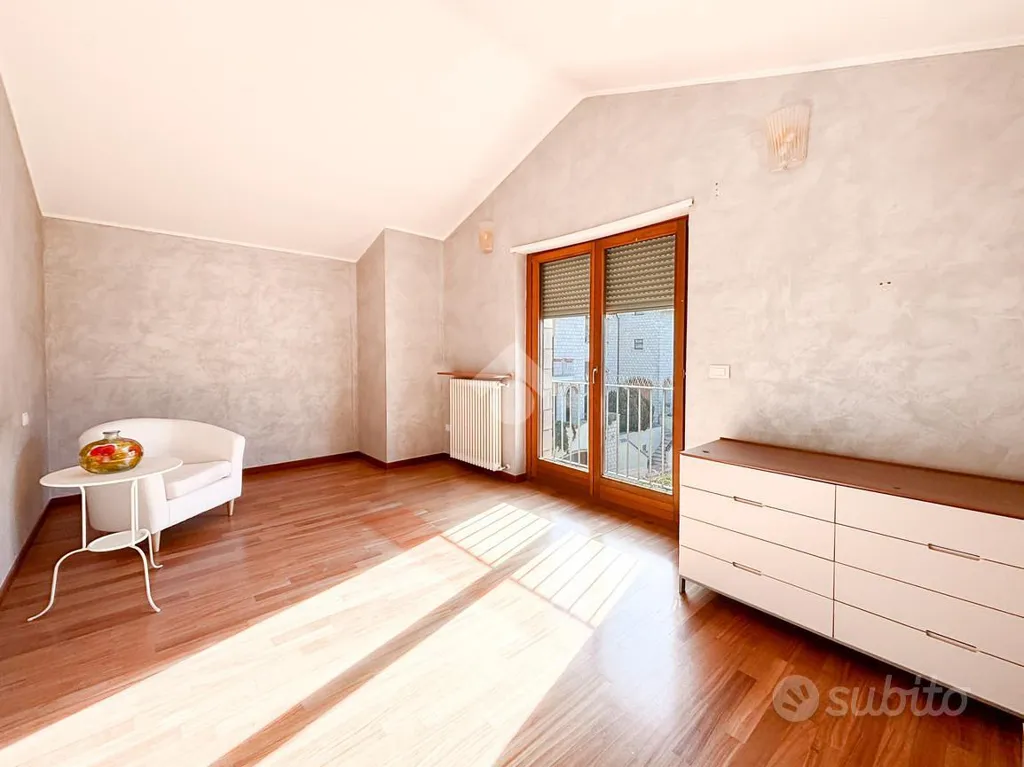 Magamistoad - Semi-Independent Villa with Garden in L'Aquila