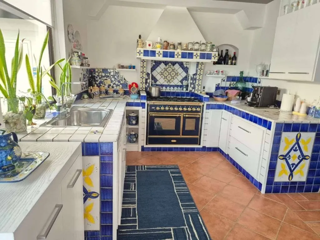 Cuisine - Luxury Villa with Pool in Carini, Palermo