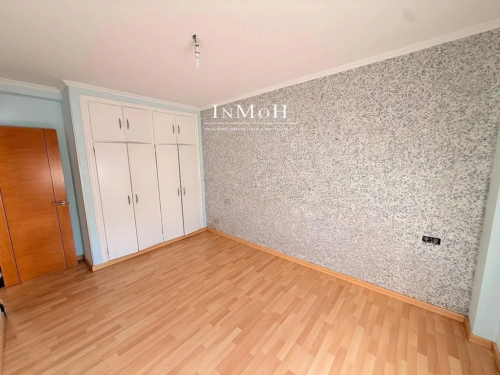 Magamistoad - Modern Flat with East View in San Fernando