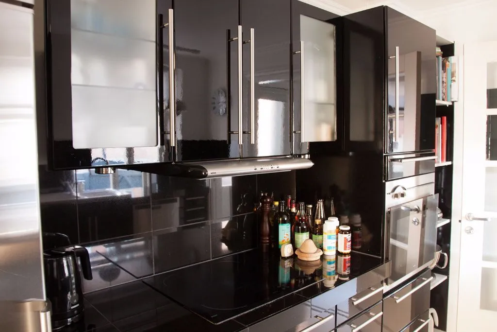 Cuisine - Luxury Apartment with Balcony in City Centre