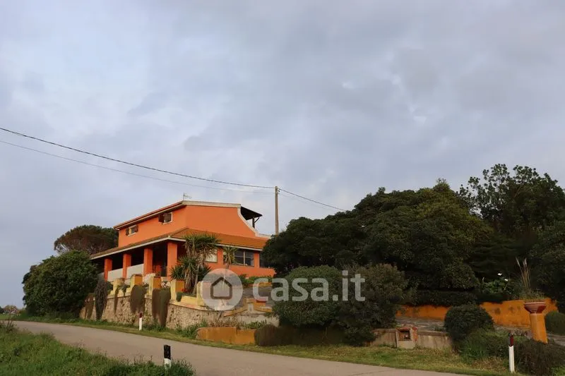 Exterior - Villa with Garden and Terrace in Sassari