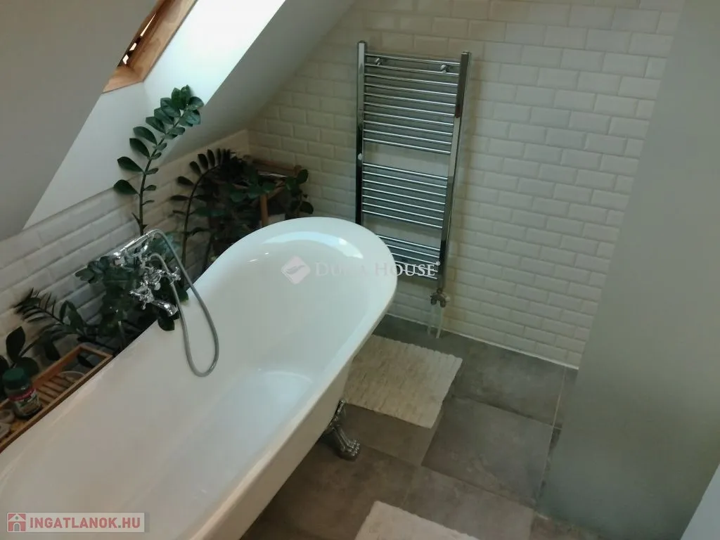 Bagni - Modernised Apartment with Balcony in Gárdony