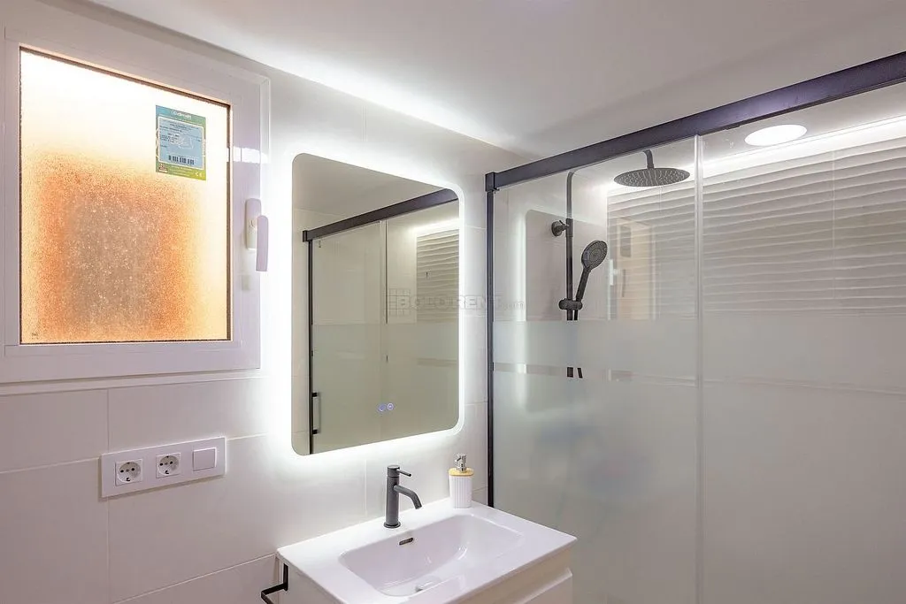 Bathrooms - Ample Terrace Apartment in Oliva Playa