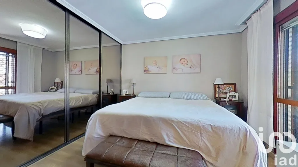 Magamistoad - Semi-Detached House with Solar Panels in Benicasim