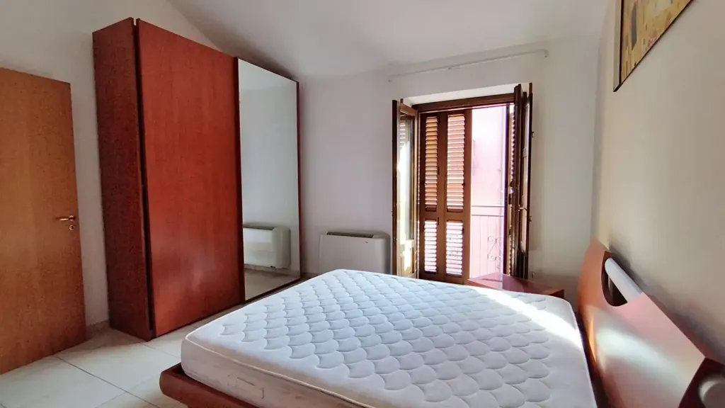 Magamistoad - Semi-detached Villa Apartment in Montoro