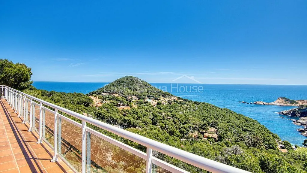 Terrasse - Villa with Pool and Sea Views in Sa Tuna