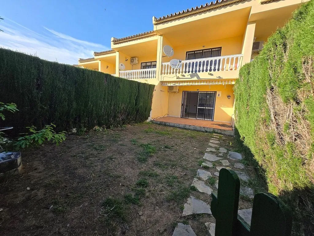 Jardin - Semi-Detached House with Pool in Benalmádena