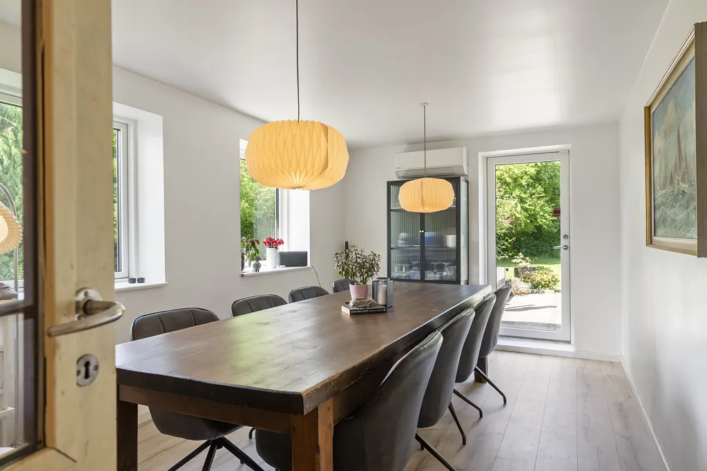 Sala da pranzo - 1927 Villa with Garden in Assens