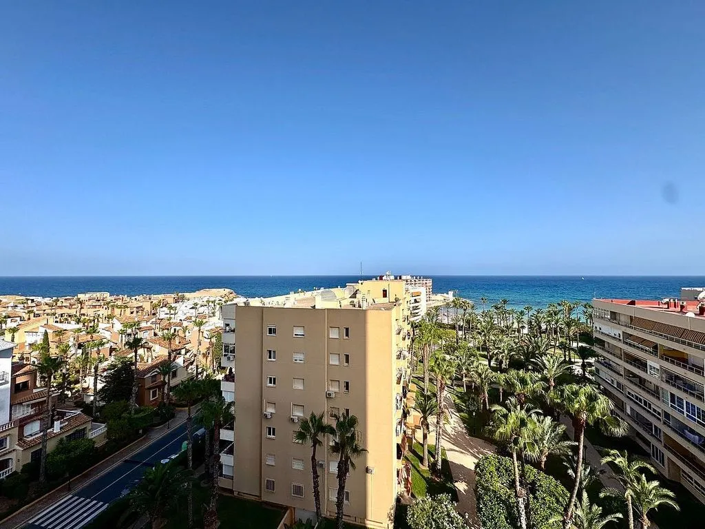 Balcon - Seaside Apartment with Pool in Torrevieja