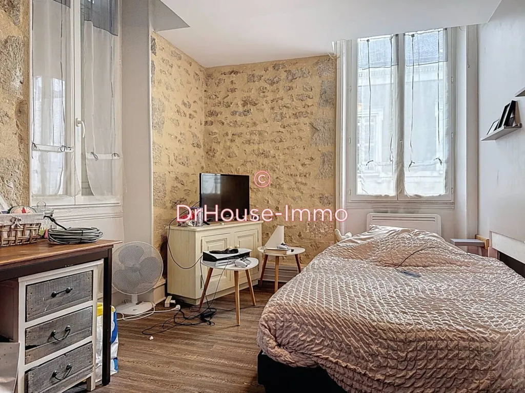 Chambres - Immeuble Mixte avec Espace Commercial à Périgueux