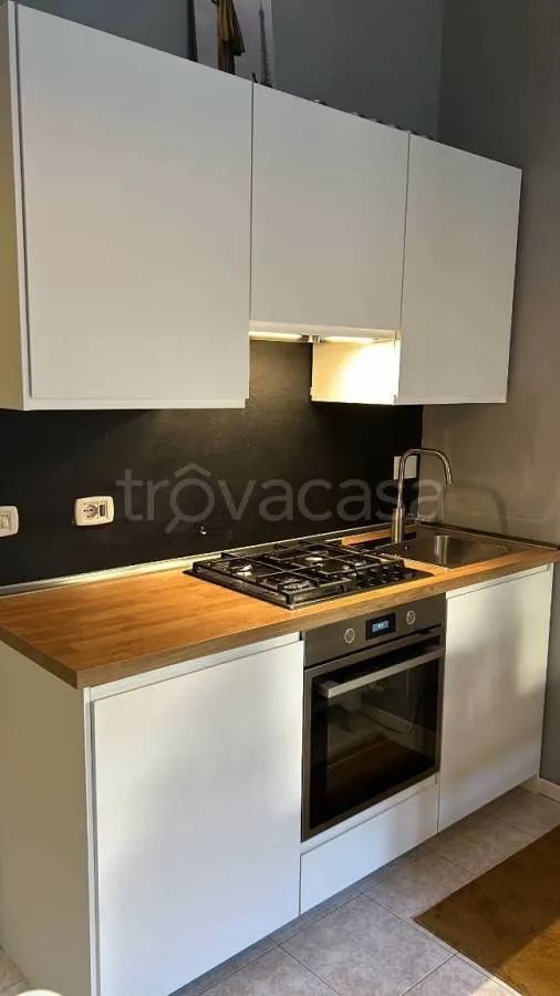 Cuisine - Apartment with Balcony Views in Torino