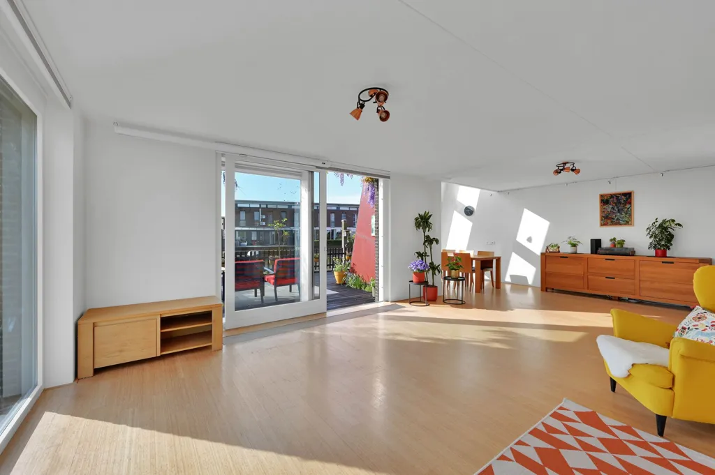 Séjour - Waterfront Villa with Terrace in Wateringse Veld