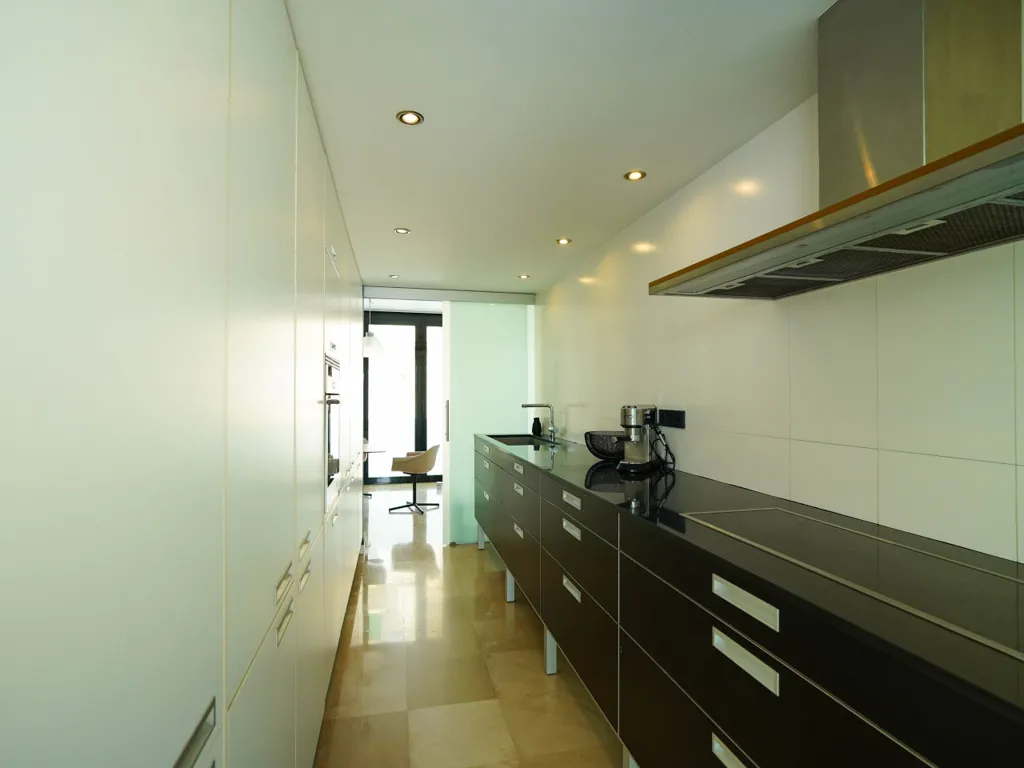 Cuisine - Architect-Designed House with Studio in Almoradí