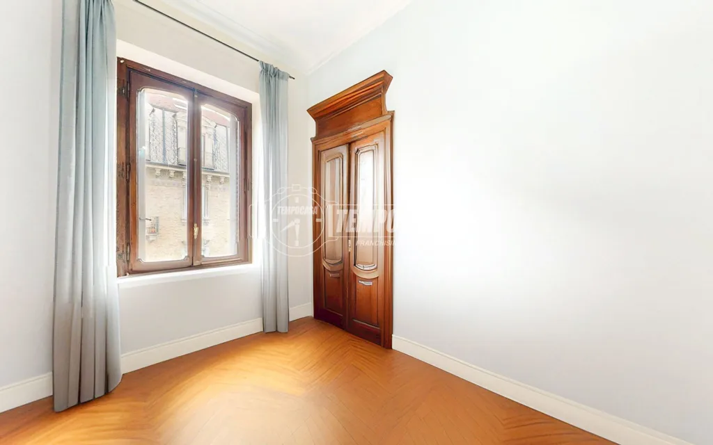 Rooms - Signorile Apartment with Four Balconies in Crocetta
