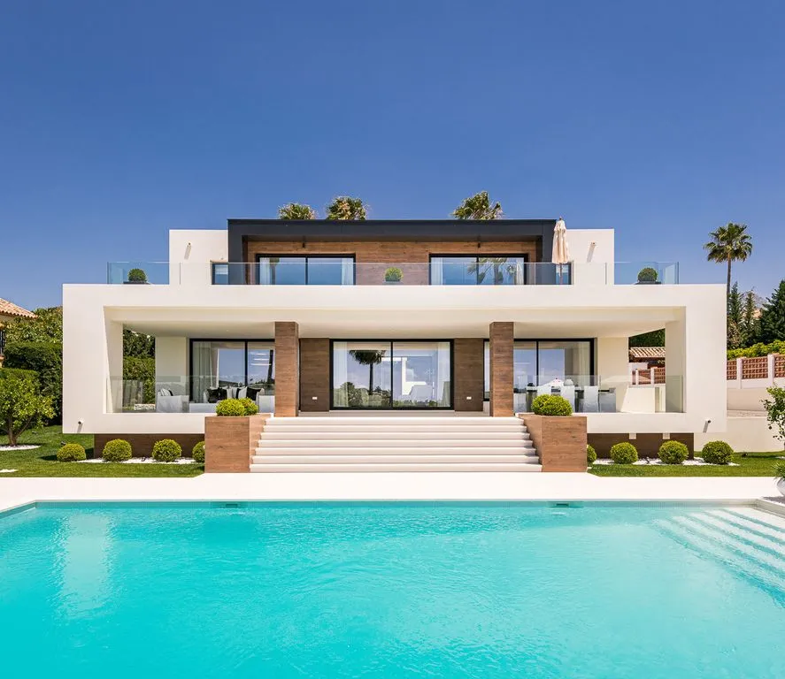 Bassein - Luxury Villa with Golf View in Marbella