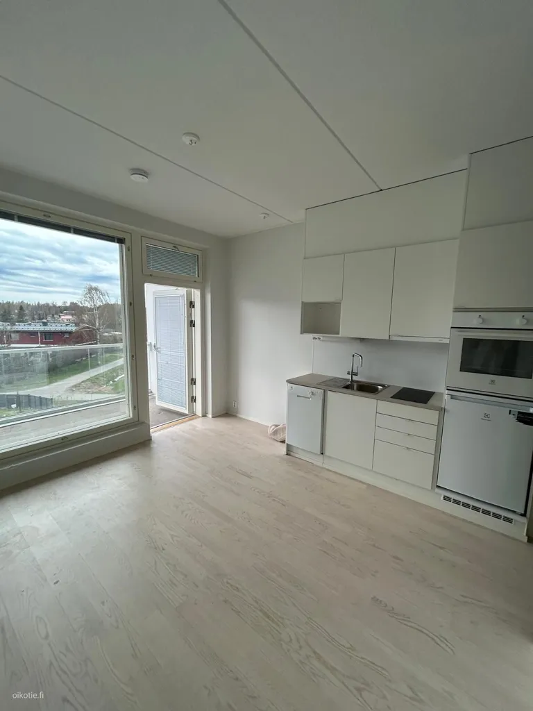 Köök - Modern Studio with Balcony in Masala