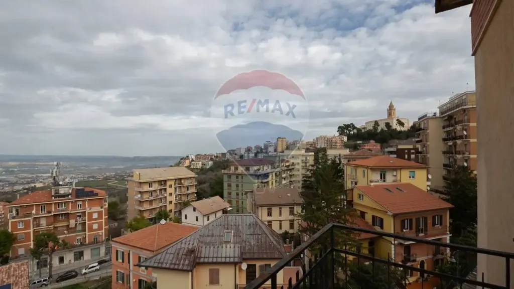 Rõdu - Apartment with Panoramic View in Chieti