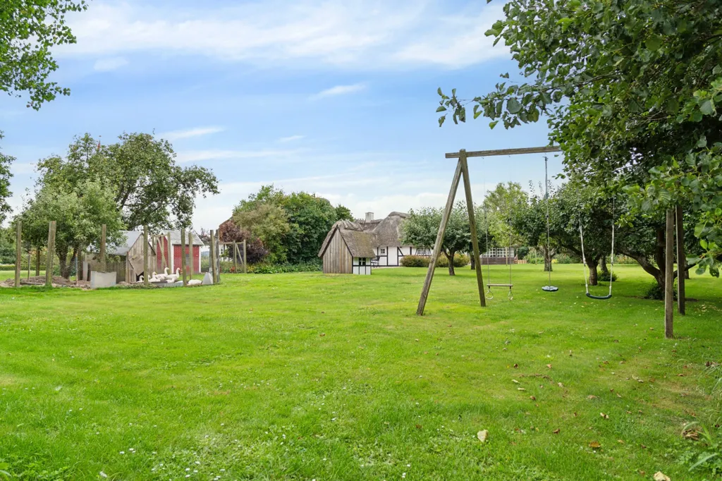 Aed - Historic Timber Frame House with Private Forest near Bogense