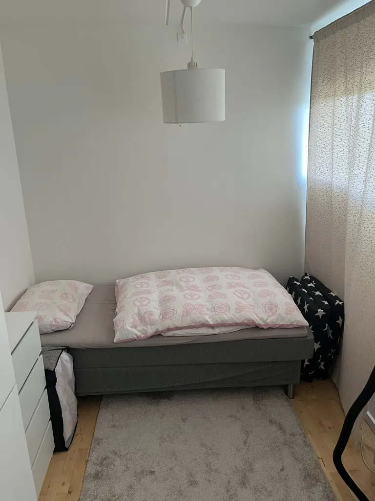 Magamistoad - Central 2-Bed Flat with Enclosed Balcony