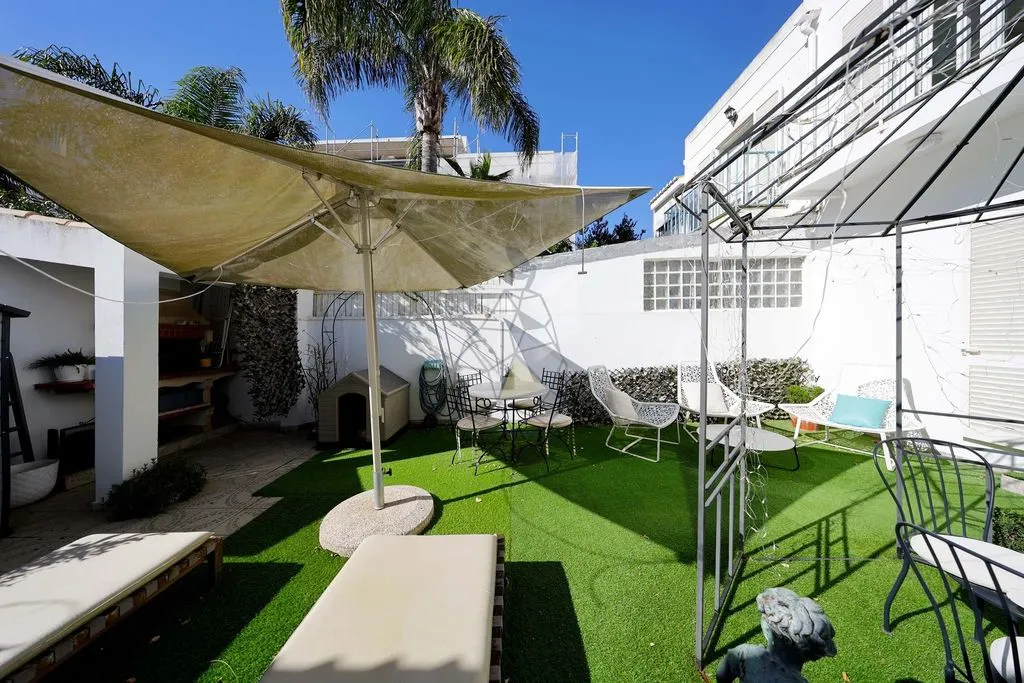 Garden - 2-Bedroom Villa with Private Garden in Albufeira